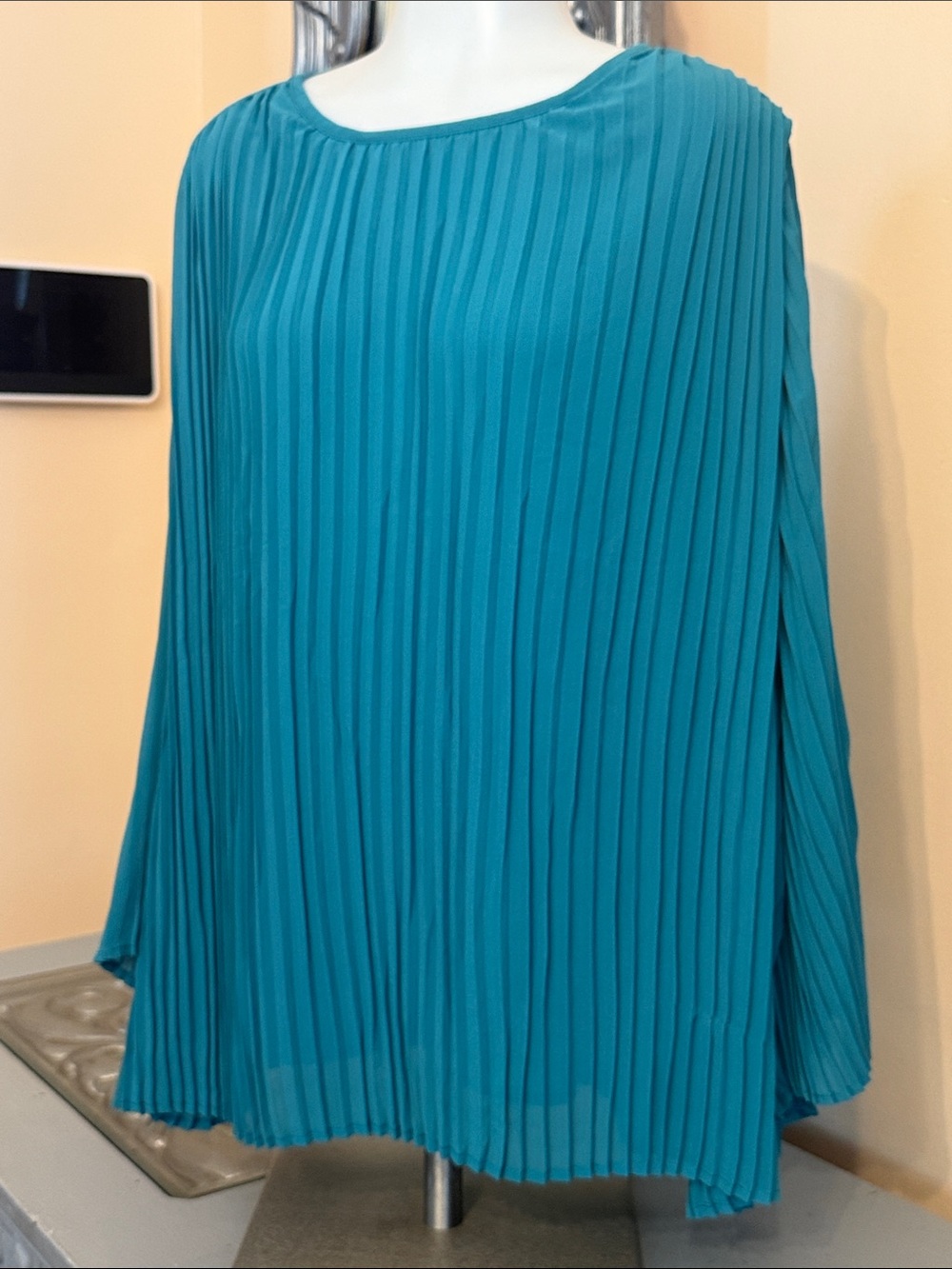 41 Hawthorn XXL Teal Pleated Long Sleeve Blouse